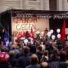 Am 1.11.2003 spielten wir am Gendarmenmarkt in Berlin auf einer Demo. Es kamen über 100.000 Menschen!